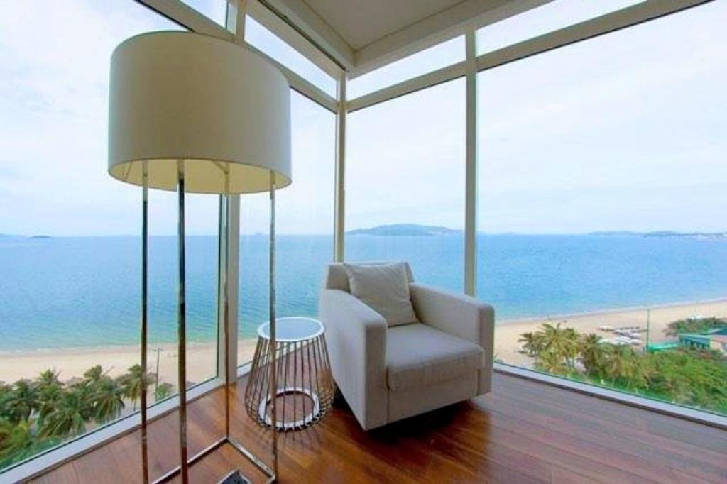 Luxury Seaview Apartments Managed By Anh Nha Trang Exterior photo